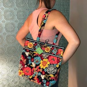 NWT Vera Bradley "Happy Snails" Fabric Tote